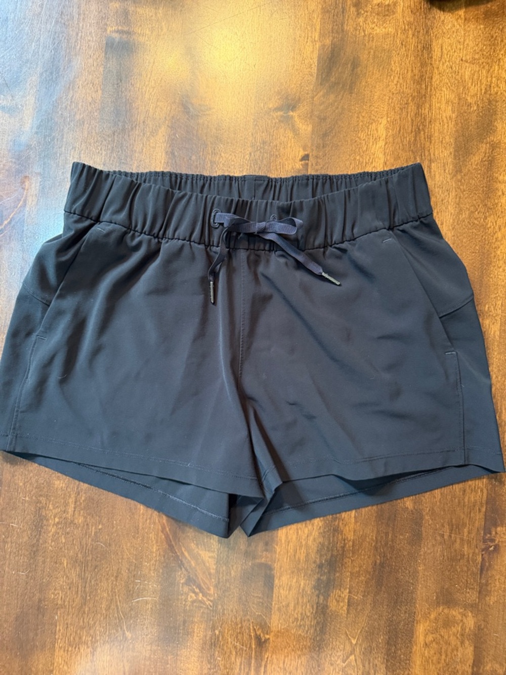 Lululemon Lightweight Shorts  Black Drawstring Waist Pockets Size 8